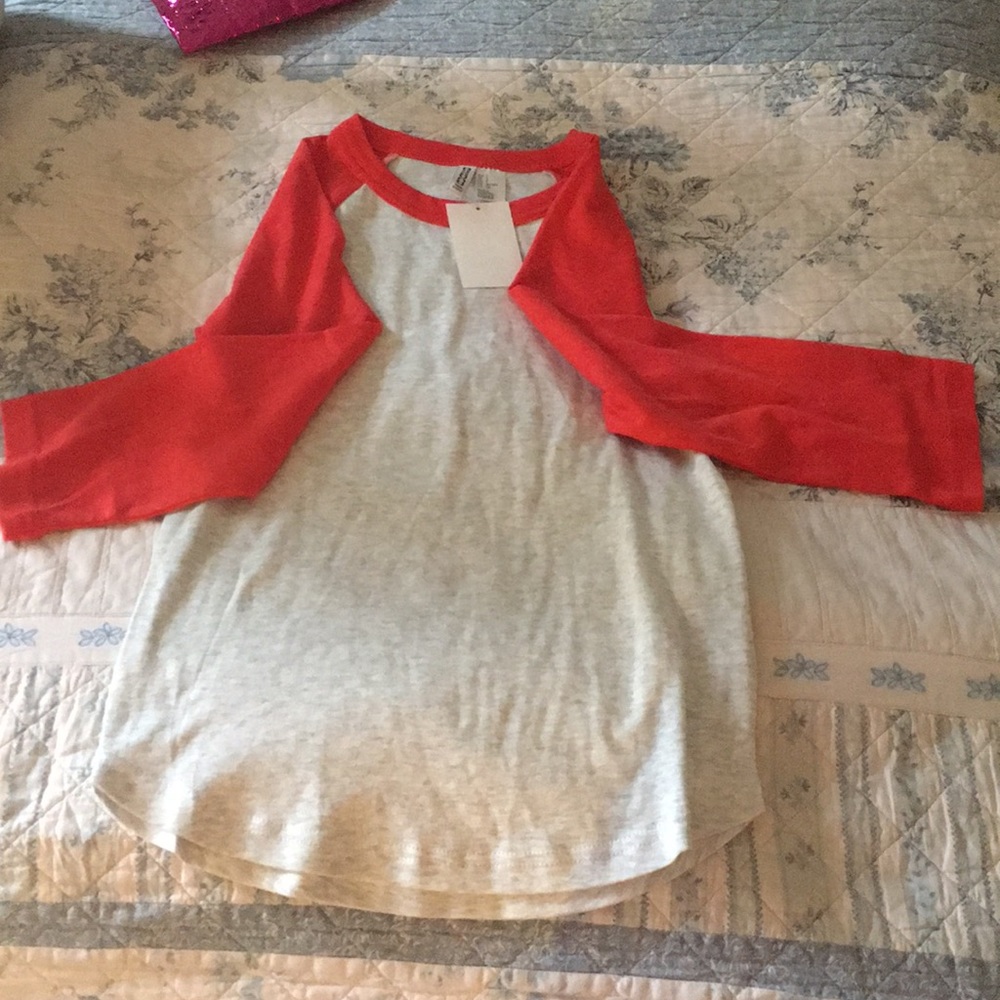 3/4 sleeve-lightweight shirt!